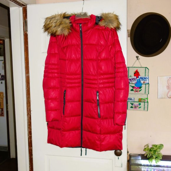 Red Nuage  Stretch Puffer  Coat with Removable Hood and Faux Fur Size Large - Picture 1 of 8